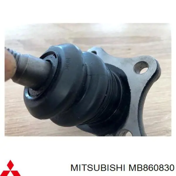 MB860830 Mitsubishi rótula de suspensión