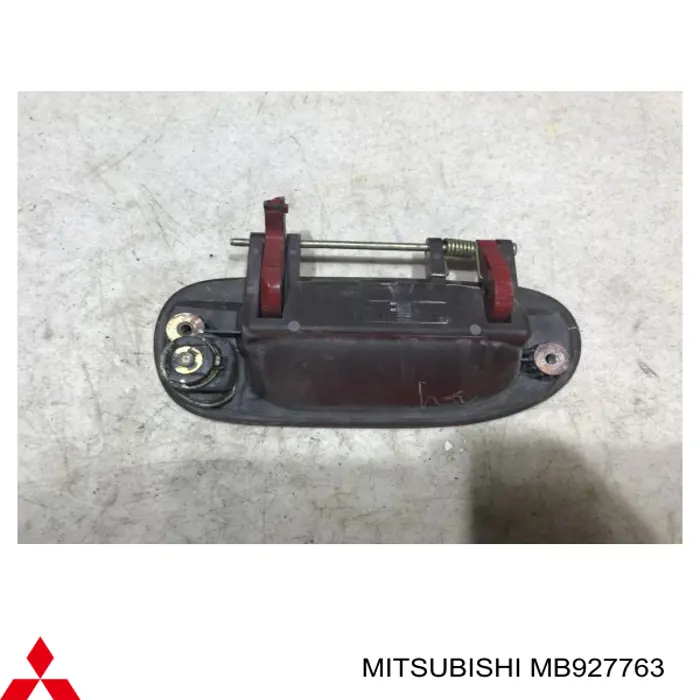Comprar MB927763 Mitsubishi Manija exterior izquierda de puerta delantera
