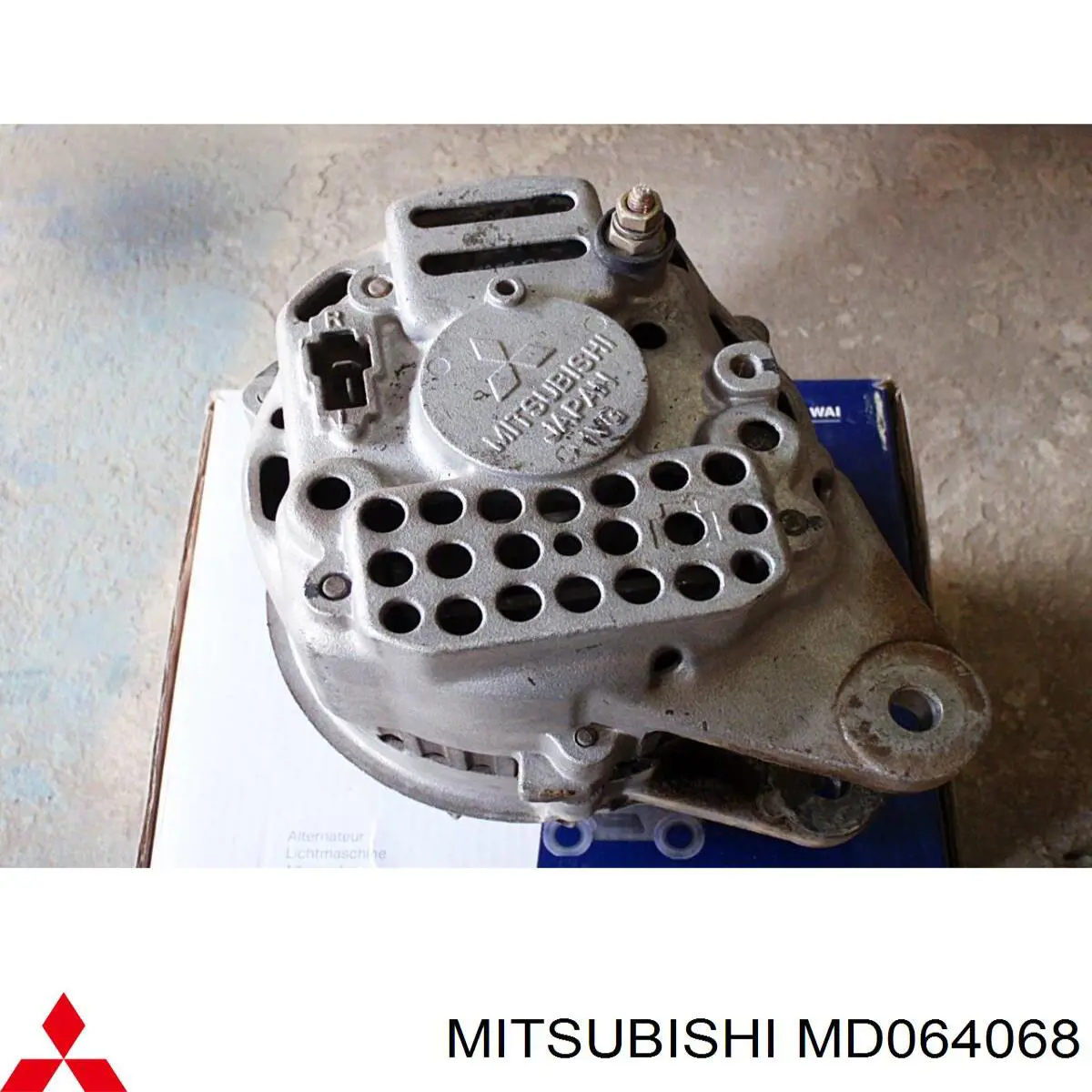 Alternador del motor Mitsubishi MD064067 precio, desde 158,41 EUR