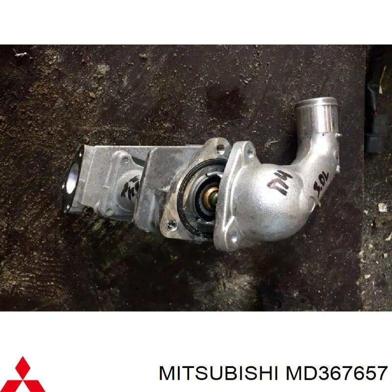 Carcasa del termostato Mitsubishi Pajero IV LONG (V90)