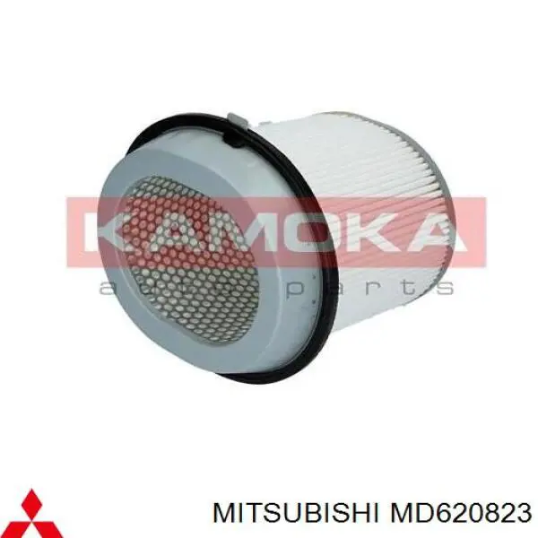 El filtro de aire Mitsubishi MD620823 precio, desde 9,54 EUR