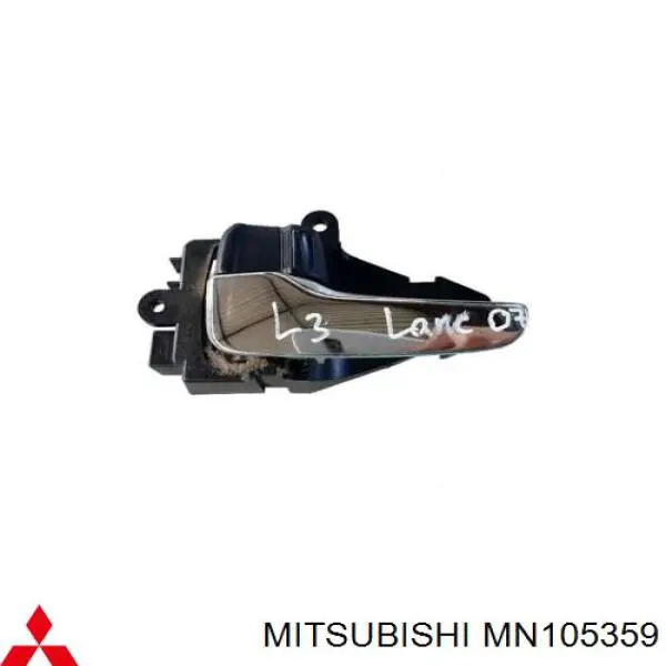Comprar MN105359 Mitsubishi Manija interior izquierda delantera/trasera de puerta
