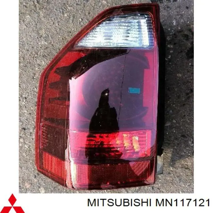 MN117121 Mitsubishi