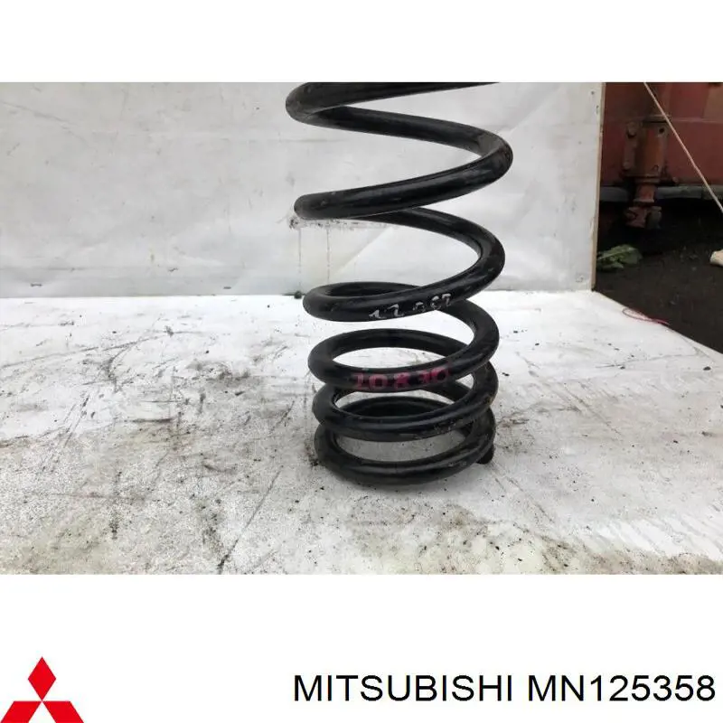 Comprar MN125358 Mitsubishi Muelle de eje trasero