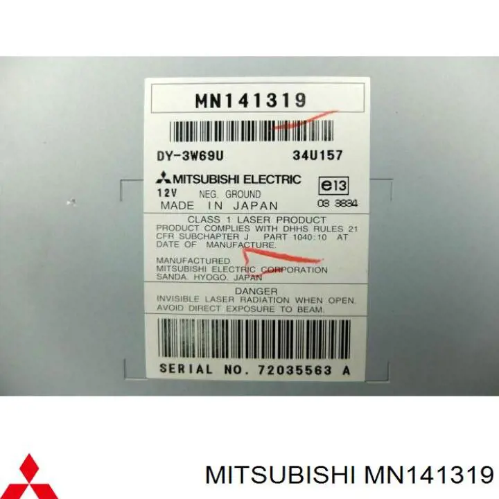 MN141319 Mitsubishi radio (radio am/fm)