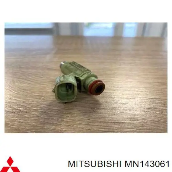 MN143061 Mitsubishi inyector