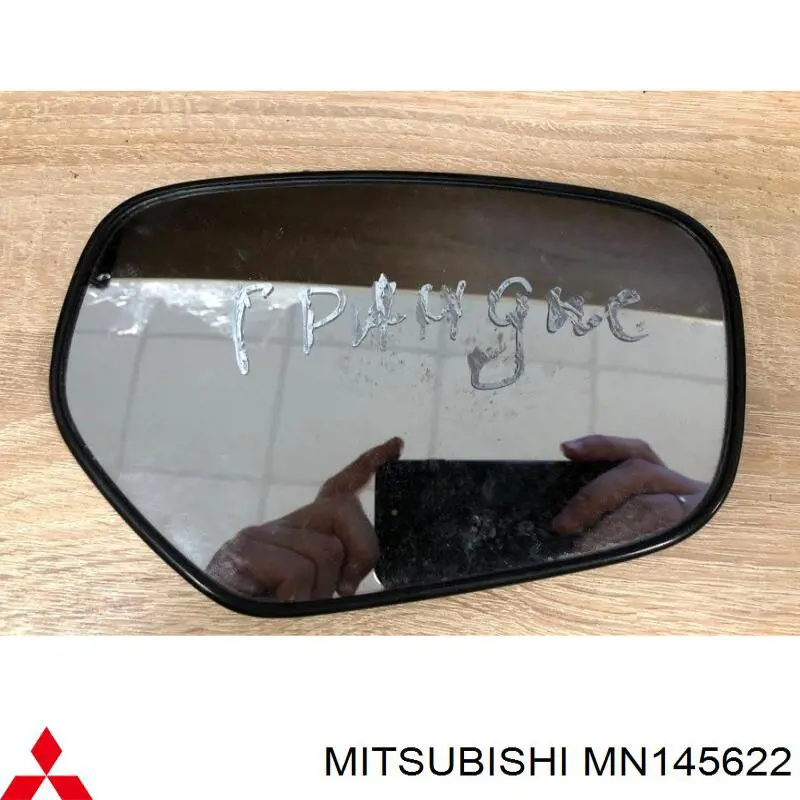 Comprar MN145640 Mitsubishi Cristal de espejo retrovisor derecho