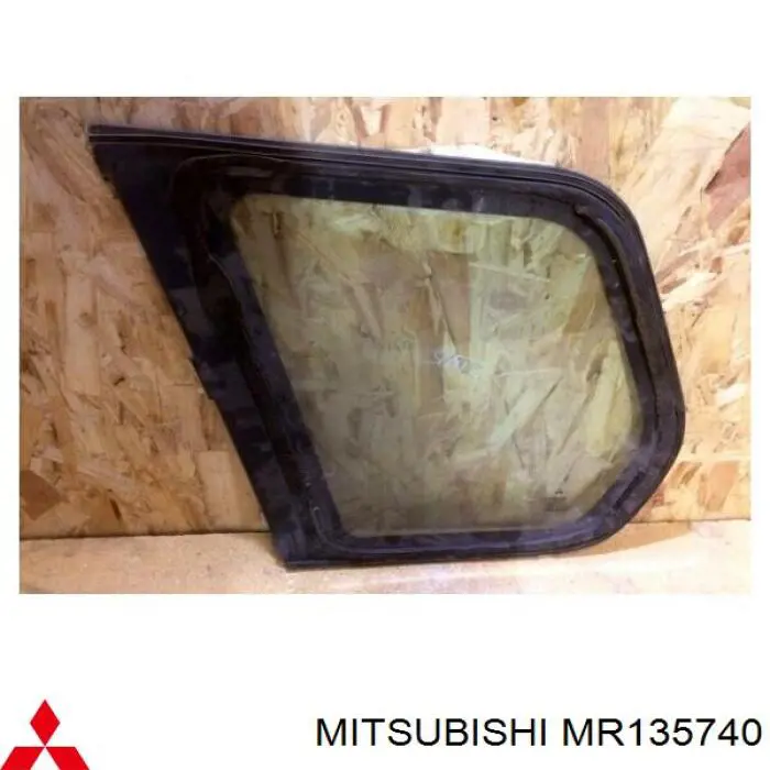 MR135740 Hyundai/Kia ventanilla costado superior derecha (lado maletero)