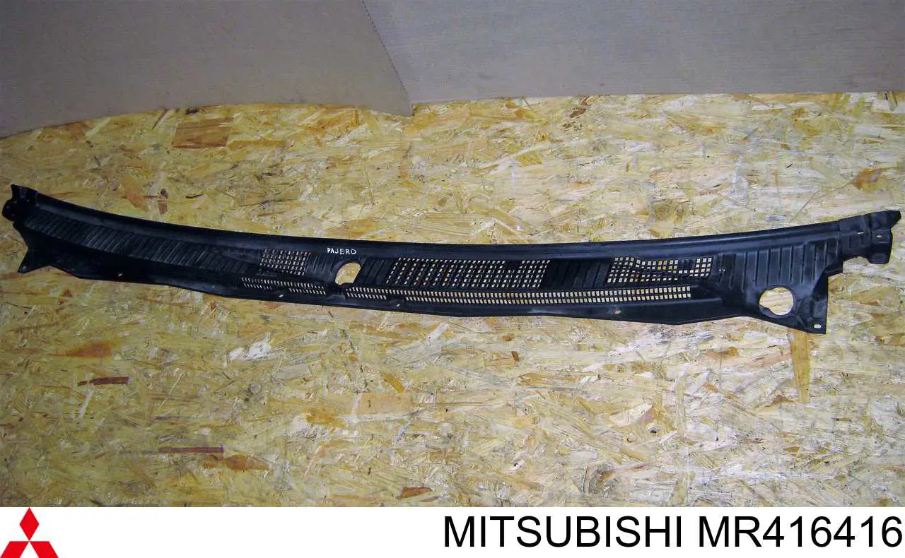 Canaleta del parabrisas Mitsubishi MR416416 precio, desde 88,57 EUR