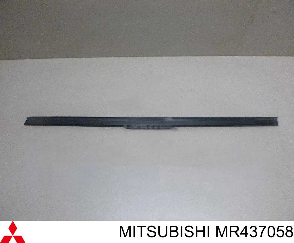 MR437058 Mitsubishi 