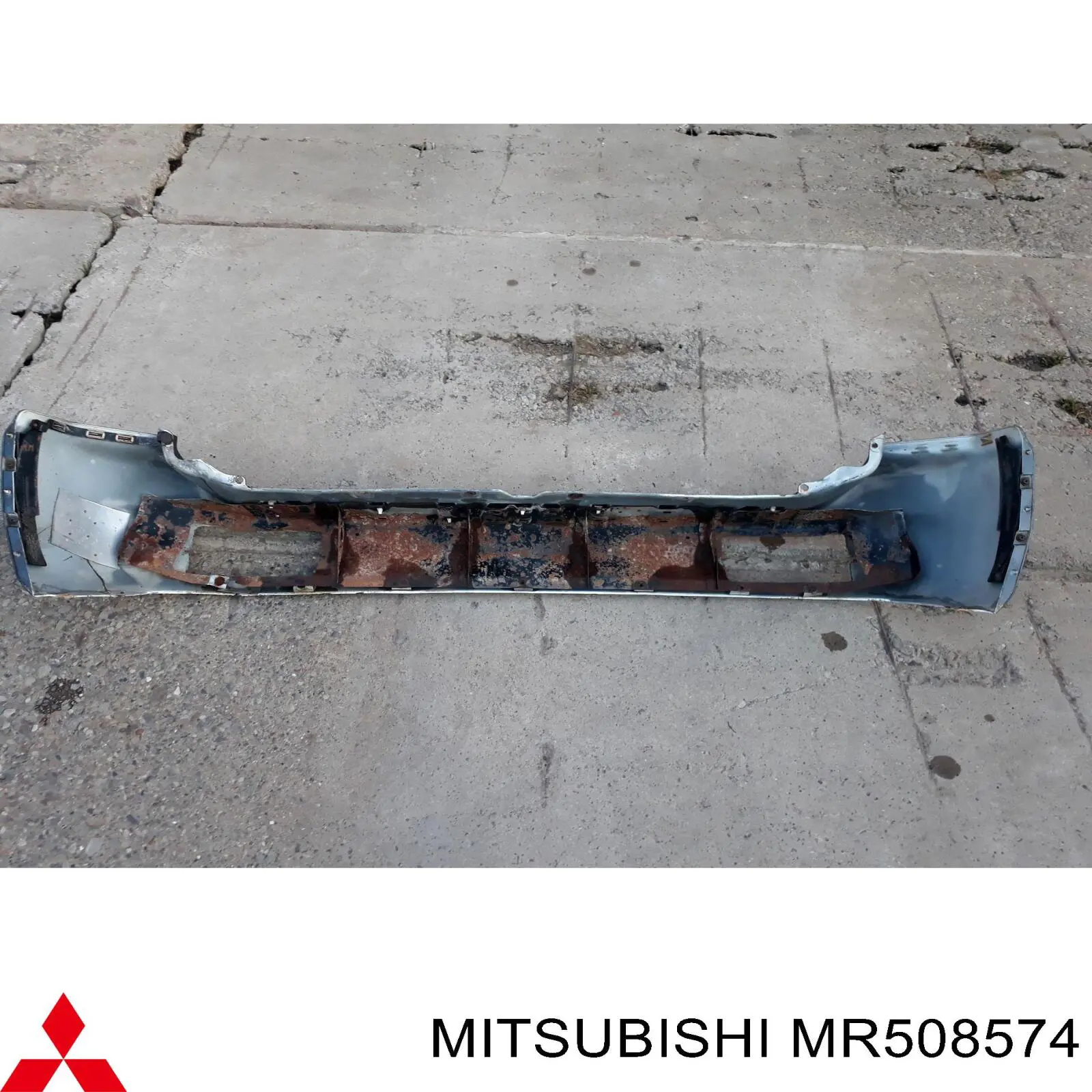 Defensa trasero para Mitsubishi Pajero SPORT I K90