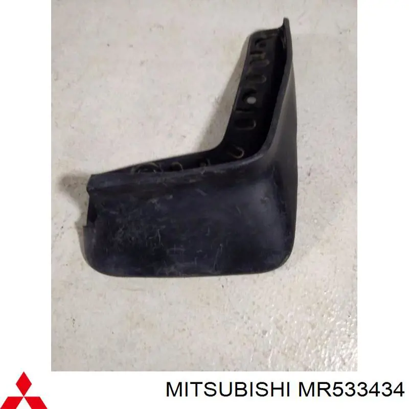 Faldillas, delantera derecha Mitsubishi Lancer 9 (CSA)