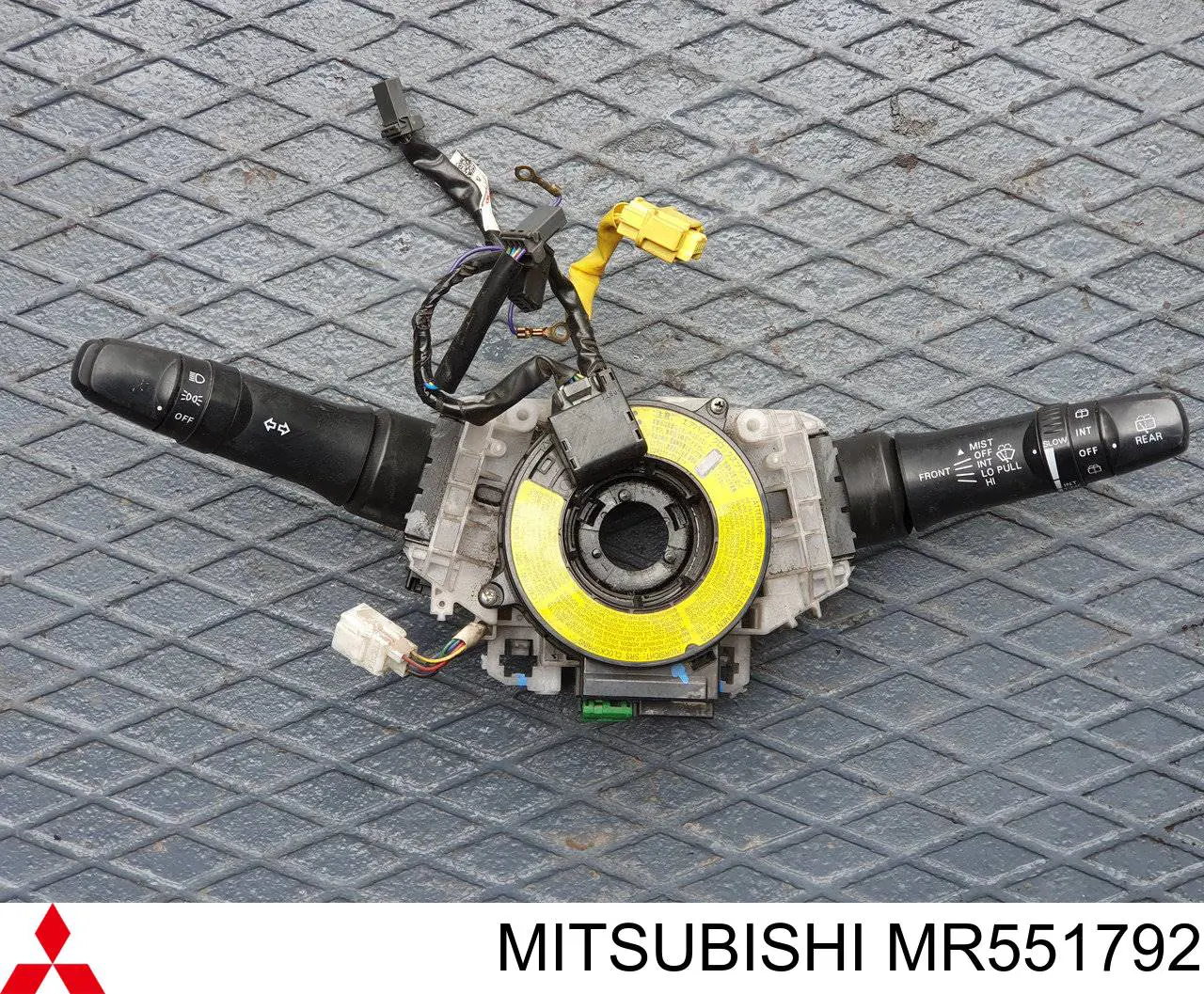 Sensor de ángulo de giro del volante Mitsubishi MR551792 precio, desde 58,08 EUR