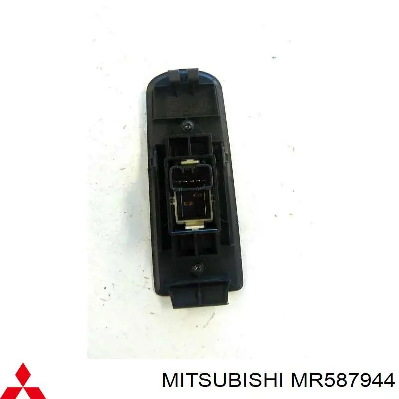 Comprar MR587944 Mitsubishi Unidad de control de elevalunas delantero derecho