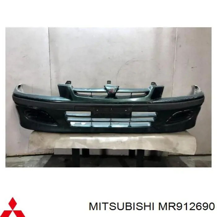 MR912690 Mitsubishi rejilla de ventilación, parachoques delantero, inferior