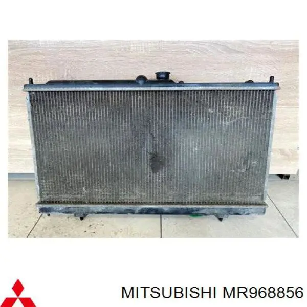 MR968856 Mitsubishi radiador