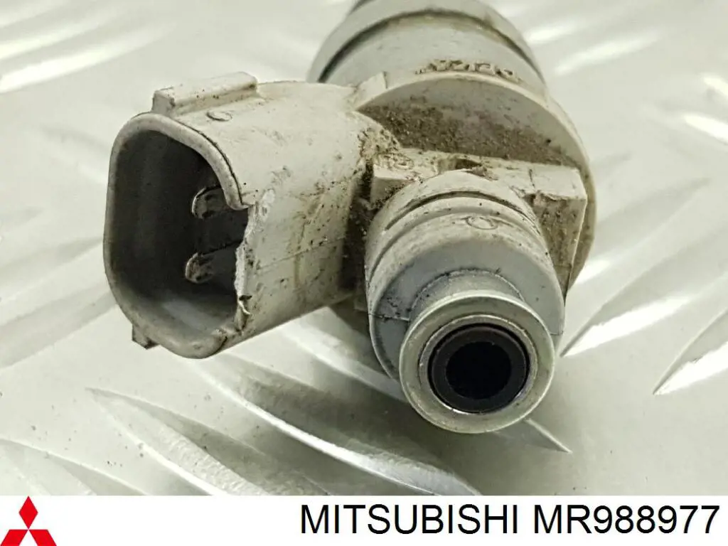 Inyectores Mitsubishi MR988977 precio, desde 97,74 EUR