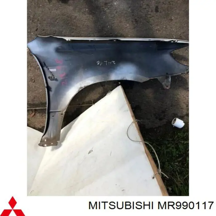 Aleta delantera izquierda Mitsubishi MR990117 precio, desde 184,91 EUR