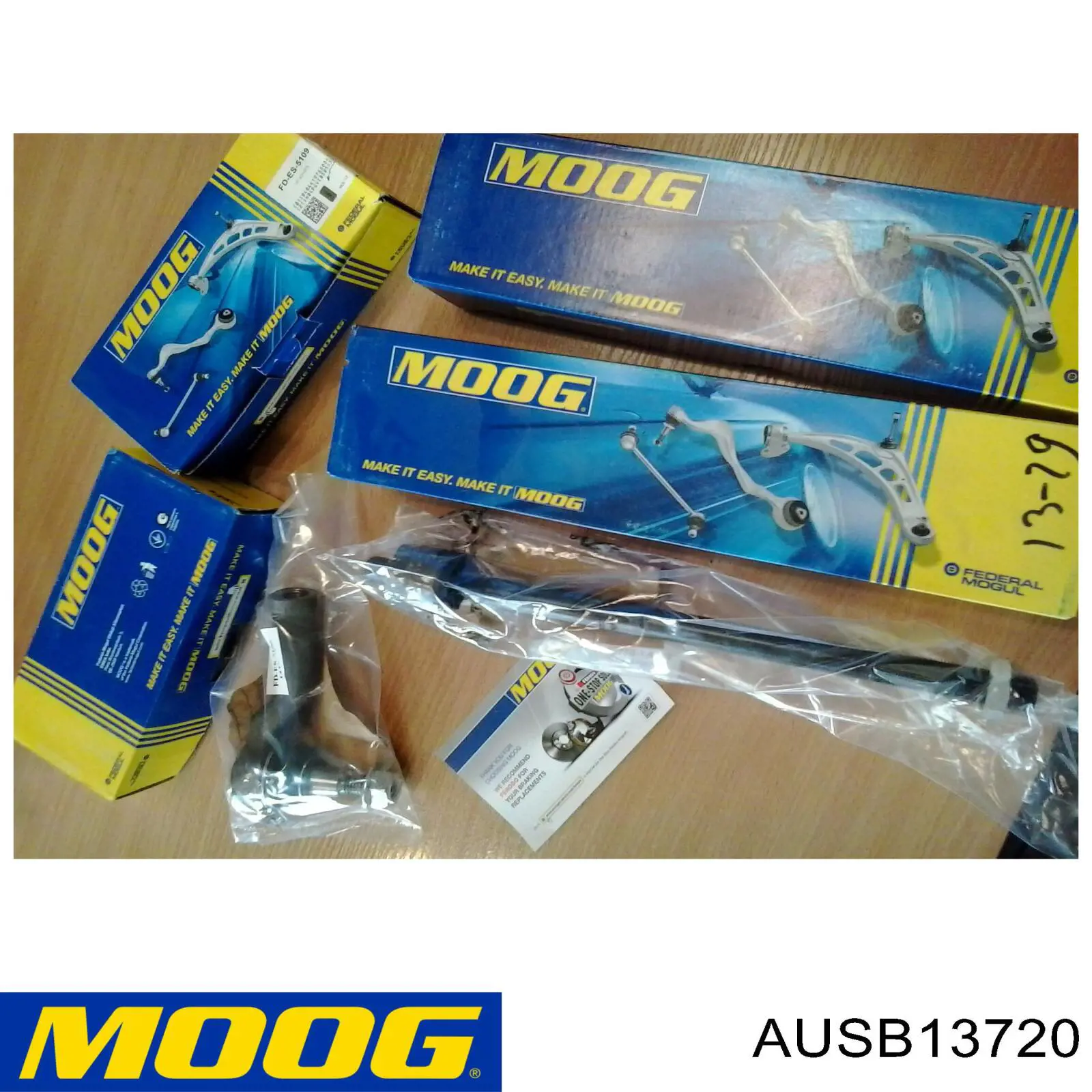 Buje del brazo inferior trasero Moog AUSB13720 precio, desde 8,52 EUR