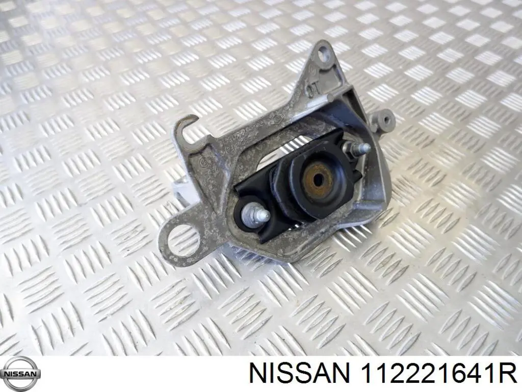 112221641R Nissan soporte para taco de motor izquierdo