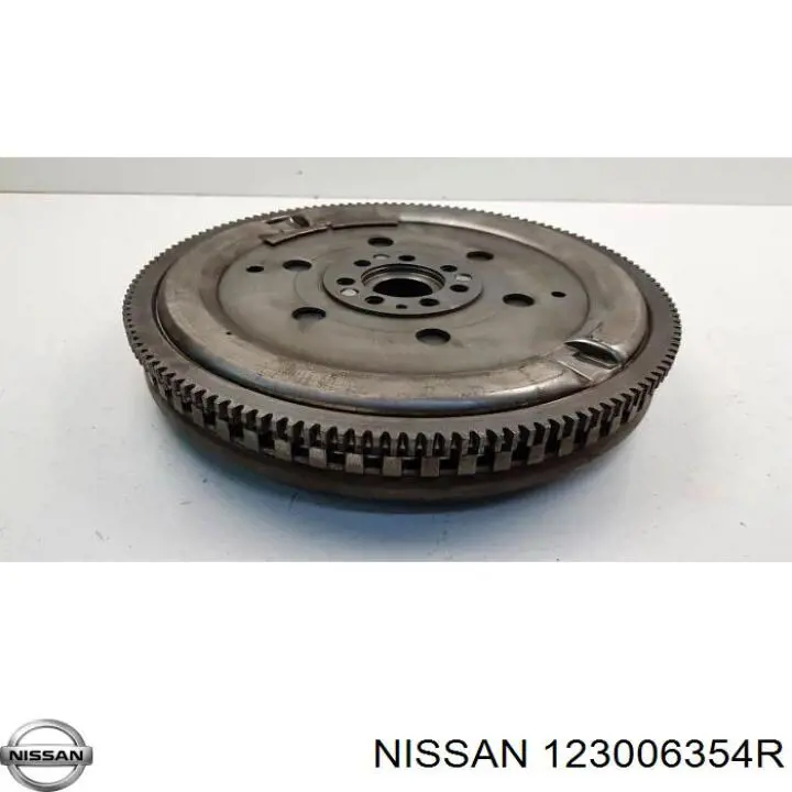 123006354R Nissan volante de motor