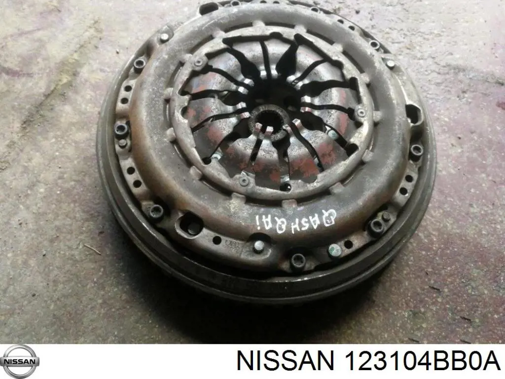 Volante motor 123104BB0A Renault (RVI)