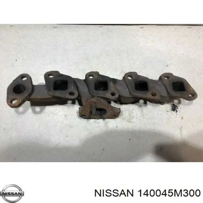 140045M300 Nissan colector de escape, sistema de escape