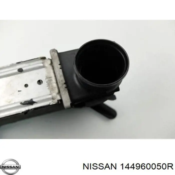 144960050R Nissan radiador de aire de admisión