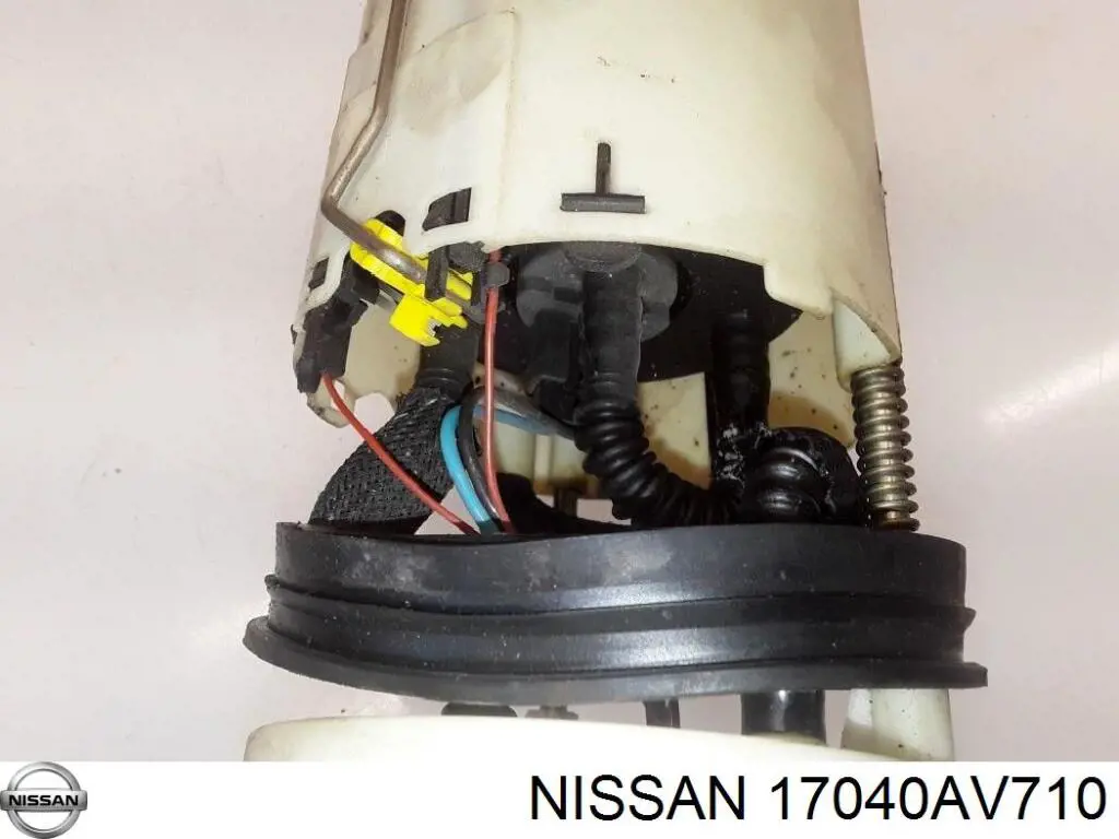 Bomba de combustible eléctrica sumergible para Nissan Primera (P12)