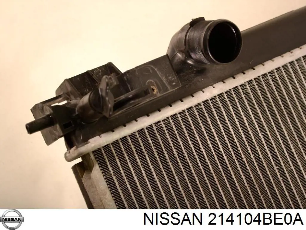 Água radiador Nissan/Infiniti 214104BE0A precio, desde 124,87 EUR