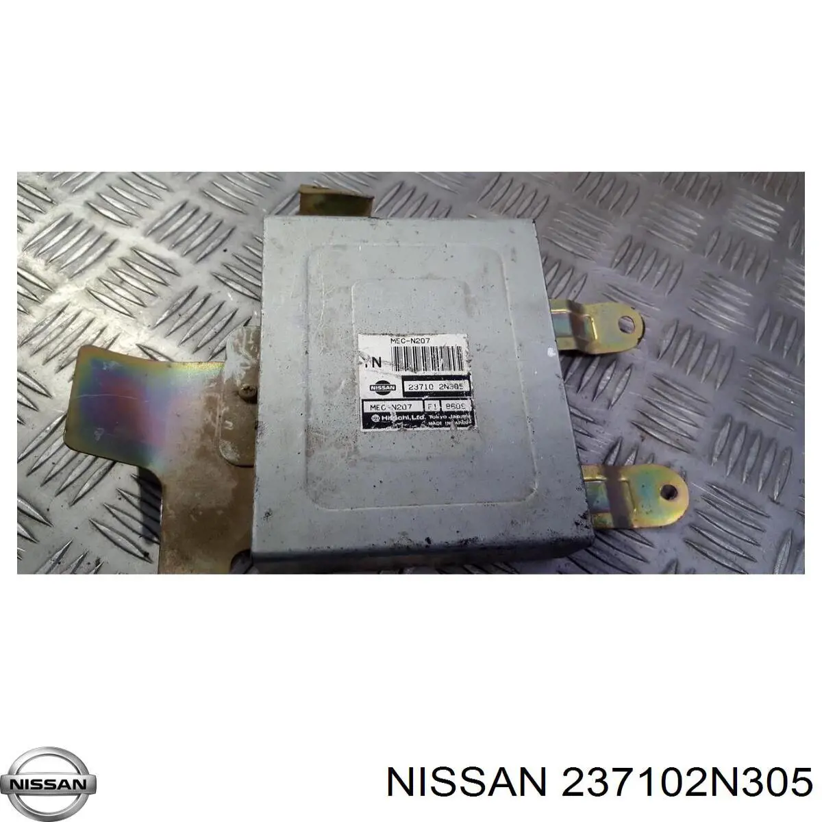 237102N305 Nissan