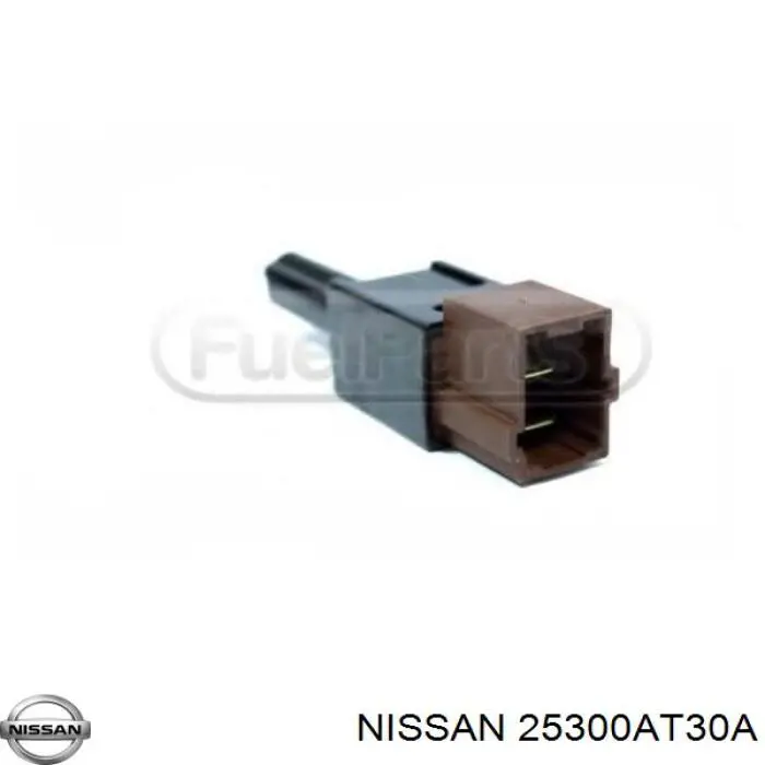 Interruptor de luz de freno Nissan/Infiniti 25300AT30A precio, desde 9,82 EUR
