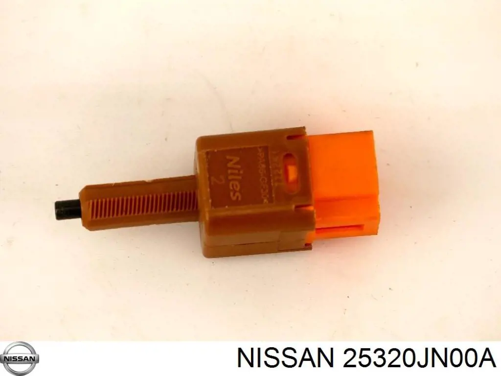 25320JN00A Nissan interruptor luz de freno