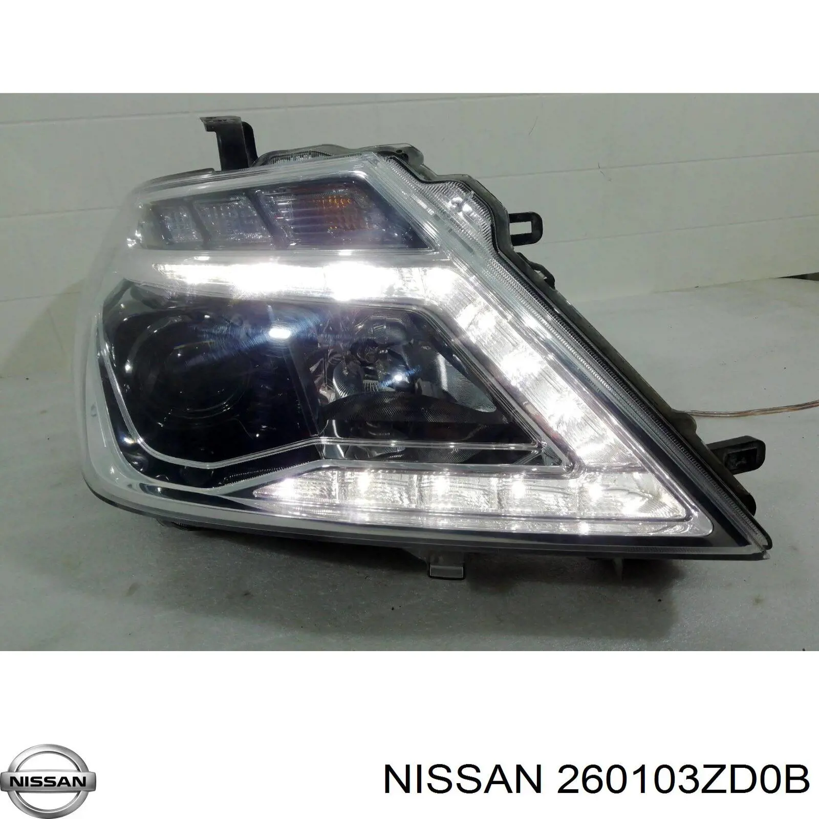 Comprar Faro derecho Nissan Patrol  Y62 a bajo precio
