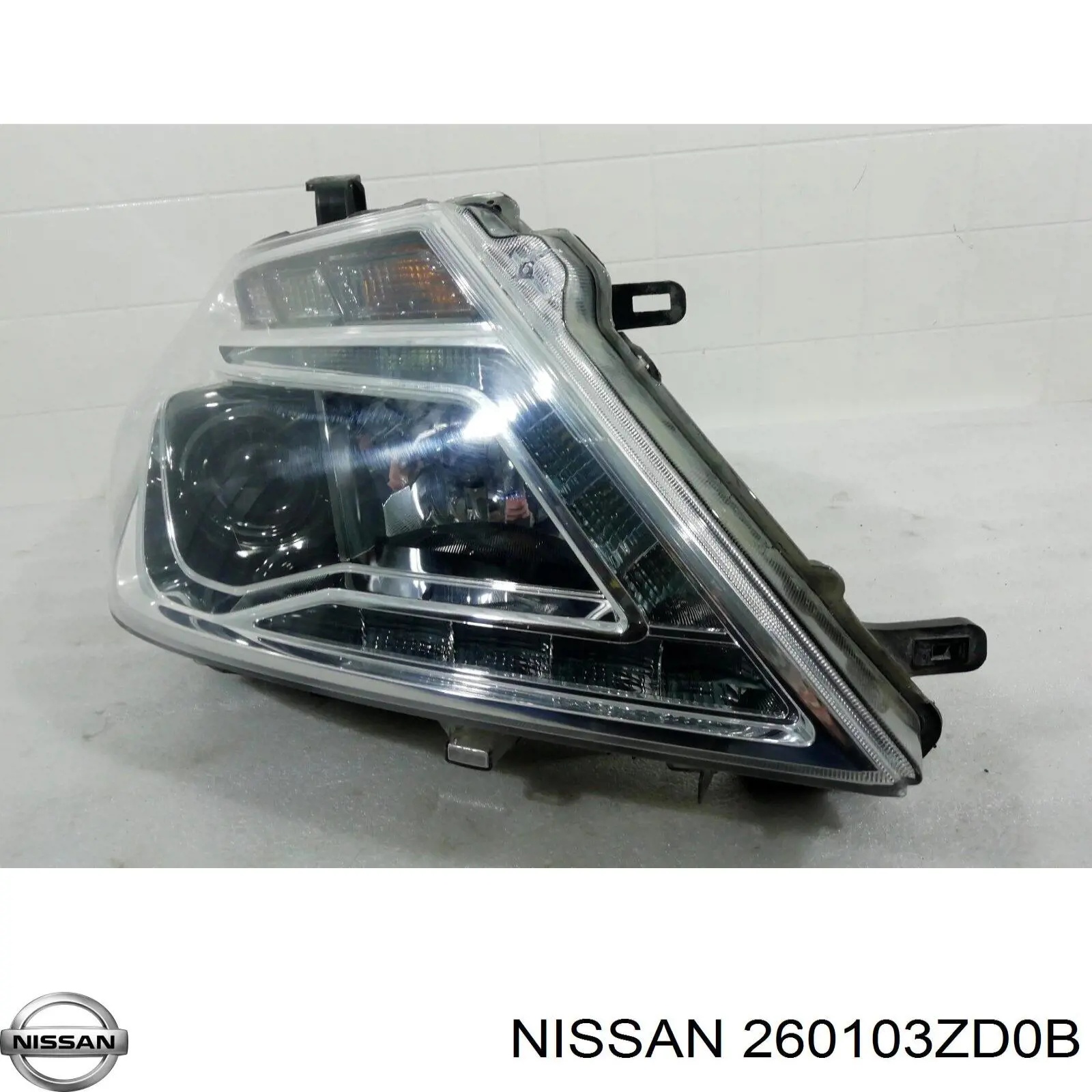 Faro derecho 260103ZD0B Nissan/Infiniti