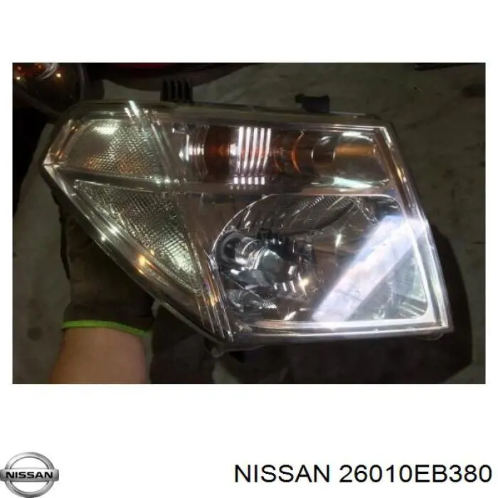 26010EB380 Nissan/Infiniti Luz derecha