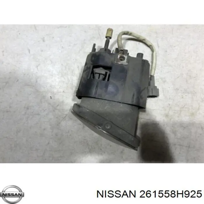 261558H925 Nissan luz antiniebla izquierdo