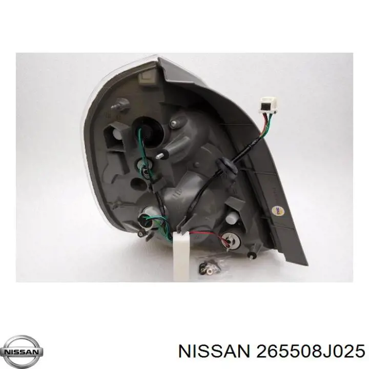 Comprar Piloto trasero derecho Nissan Altima L31 