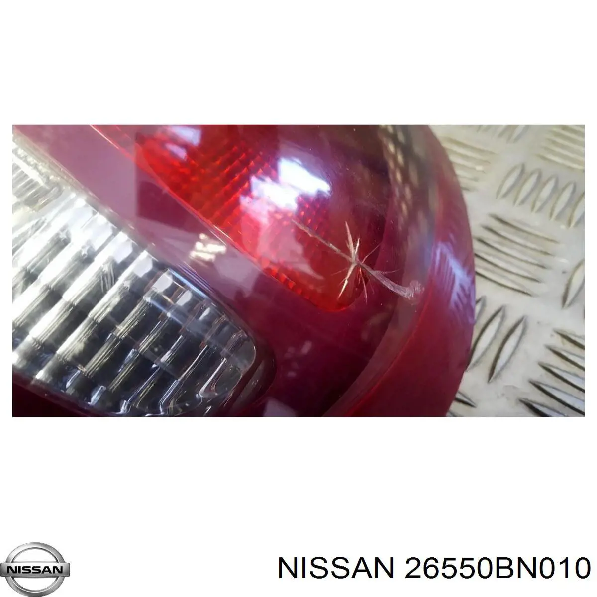 26550BN010 Nissan piloto posterior derecho