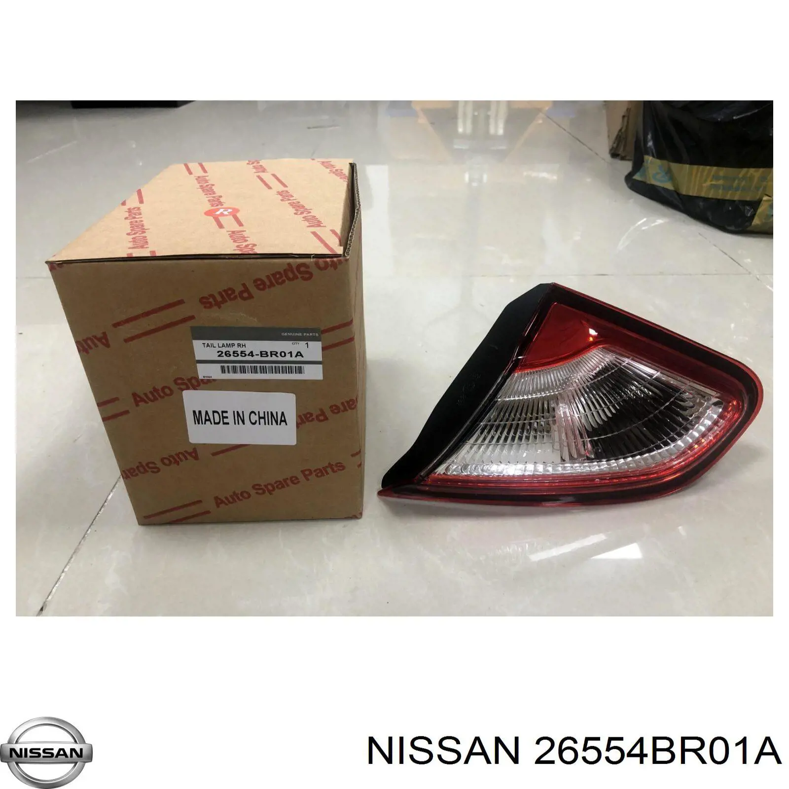 Piloto trasero interior derecho 26554BR01A Nissan/Infiniti