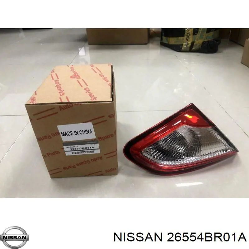 Piloto trasero interior derecho Nissan/Infiniti 26554BR01A