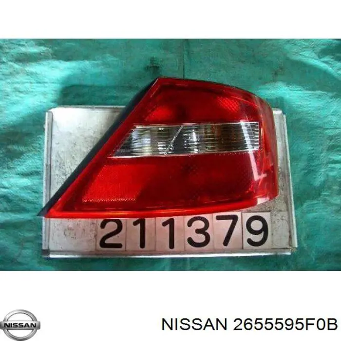 Piloto posterior izquierdo Nissan Almera CLASSIC (B10RS)