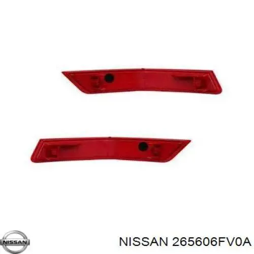 Reflector, parachoques delantero, derecho Nissan Rogue (T32U)