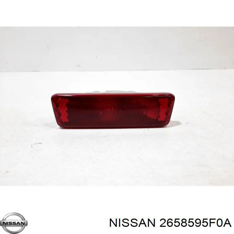 2658595F0A Nissan faro antiniebla trasero izquierdo