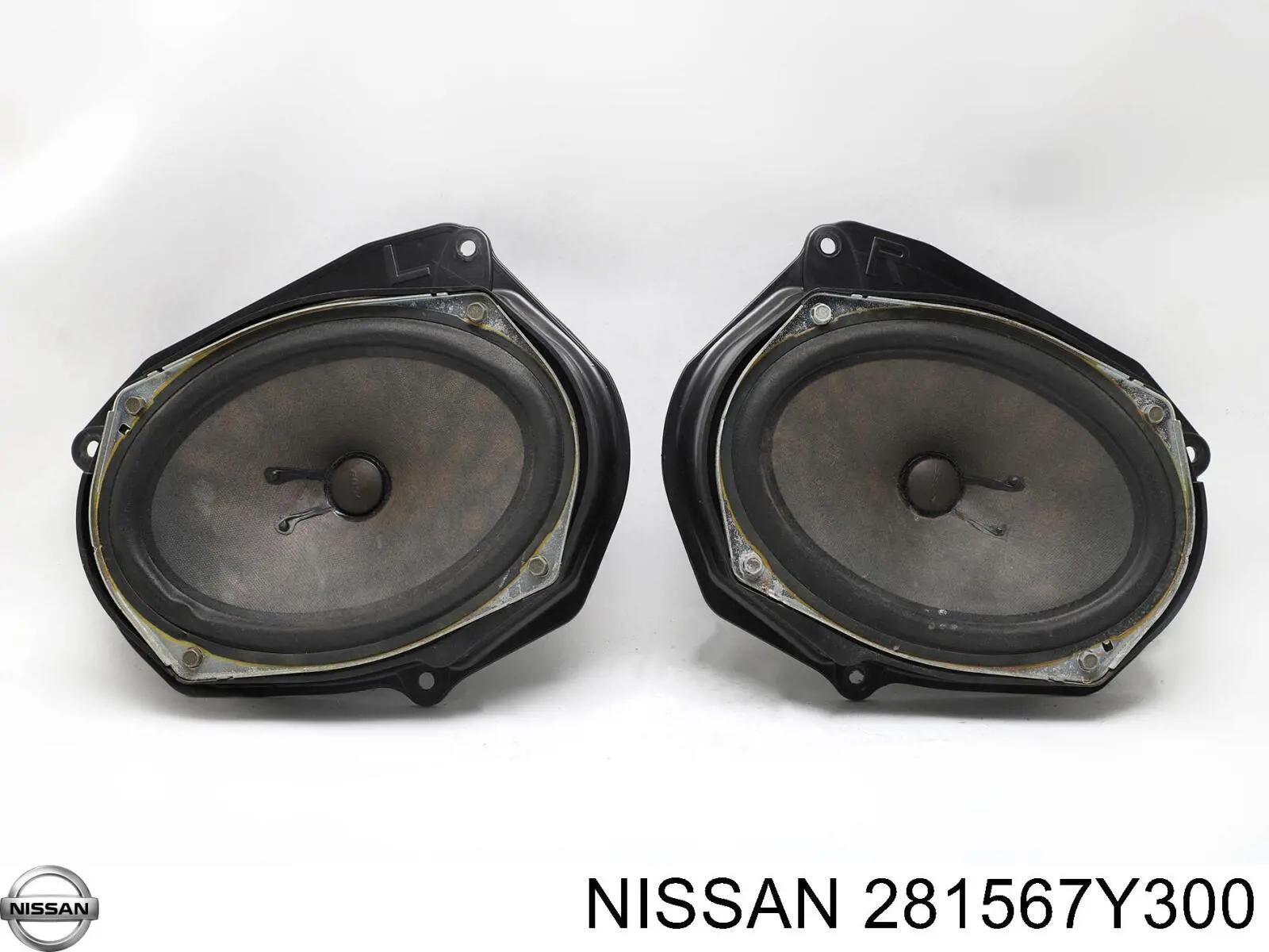 281567Y300 Nissan