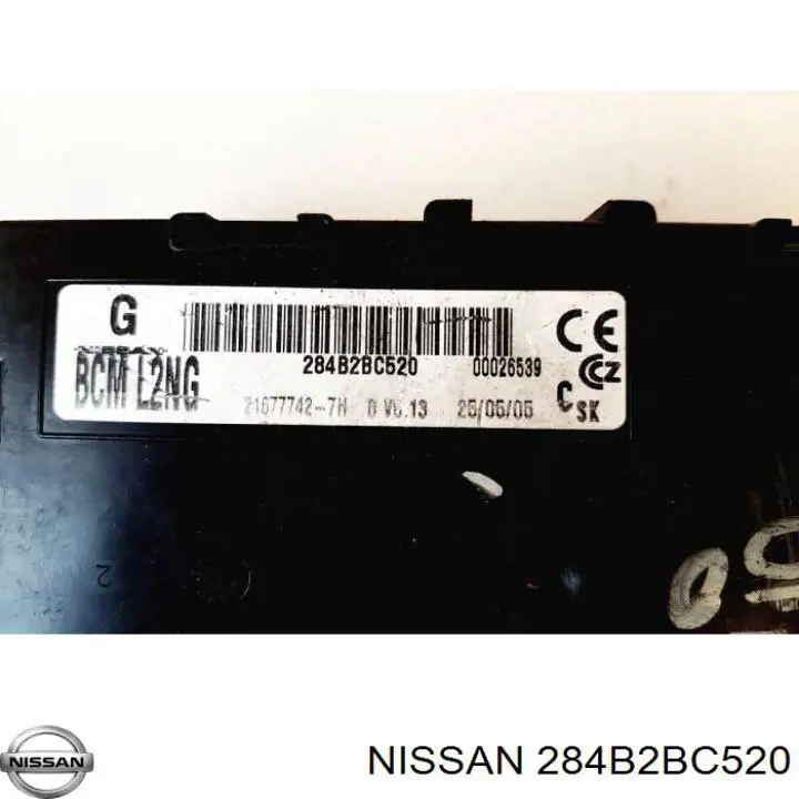 284B2BC520 Nissan bloque confort