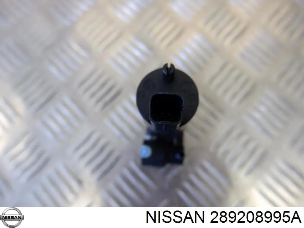 Bomba de agua limpiaparabrisas, delantera Nissan/Infiniti 289208995A precio, desde 25,87 EUR