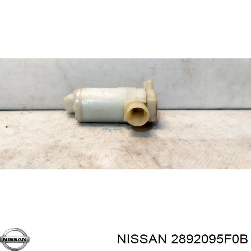 Comprar 2892095F0A Nissan/Infiniti Bomba de agua limpiaparabrisas, delantera