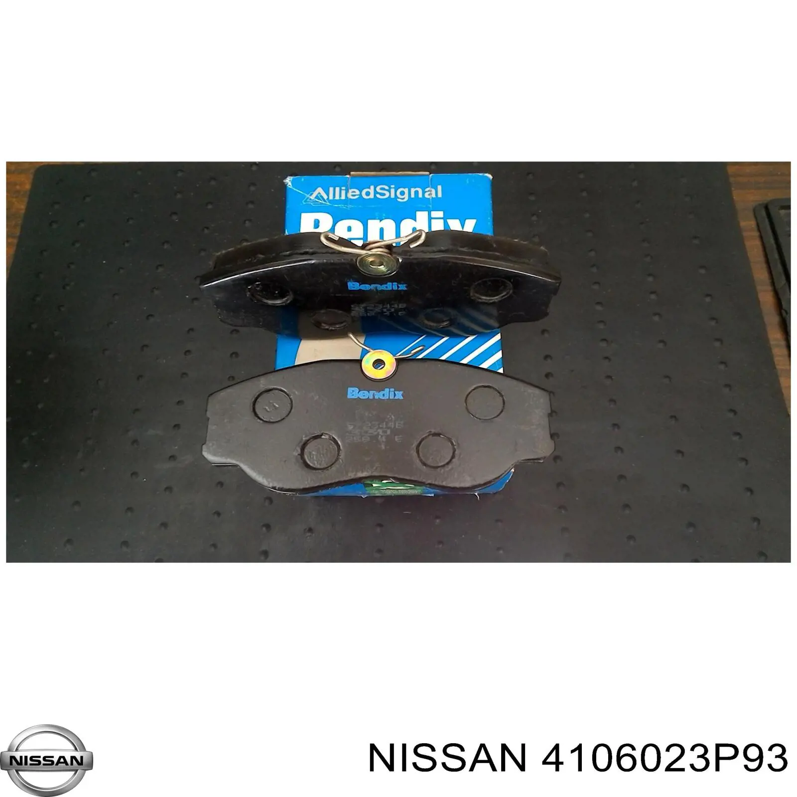 4106023P94 Nissan pastillas de freno delanteras