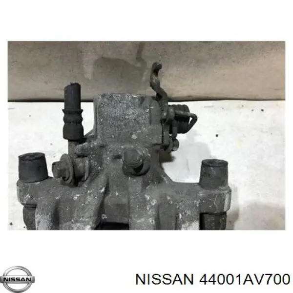 Pinza de freno trasera derecha 44001AV700 Nissan/Infiniti
